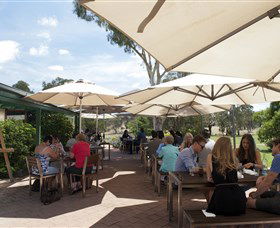 Poachers Pantry And Wily Trout Vineyard - Mackay Tourism 2