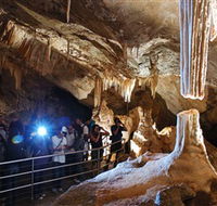 Jenolan Caves - Mackay Tourism