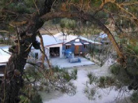 Pyramids Road Wines - Mackay Tourism 0