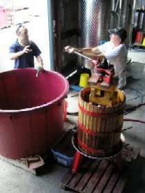 Pyramids Road Wines - Mackay Tourism 2