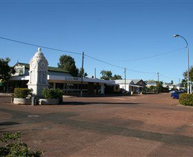 Barcaldine War Memorial Clock - Mackay Tourism 1