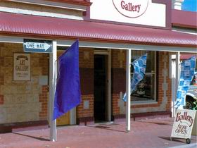 Ocean Art Gallery - Mackay Tourism 0