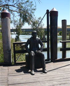 Captain John Egge Statue - Mackay Tourism 0