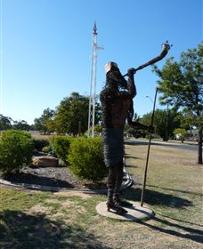 Jericho - The Trumpeter - Mackay Tourism 0