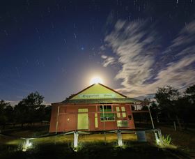 Copperfield Store, Chimney And Cemetery - Mackay Tourism 1