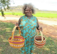 Injalak Arts and Crafts - Mackay Tourism