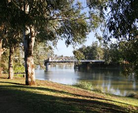 Lake Boga Observatory & Glass Studio - Mackay Tourism 0