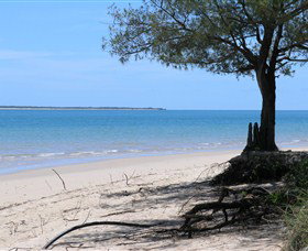 Dhamitjinya (East Woody Island) And Galaru (East Woody Beach) - Mackay Tourism 5