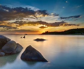 Picnic Bay - Mackay Tourism 1