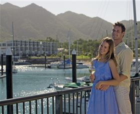 Nelly Bay - Mackay Tourism 1