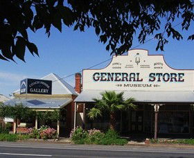 Coach House Art Gallery And Museum - Mackay Tourism 0