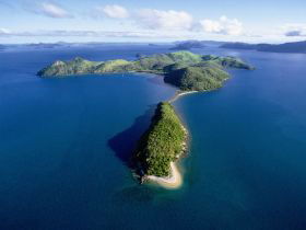 Molle Islands National Park - Mackay Tourism 1