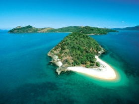 Molle Islands National Park - Mackay Tourism 2