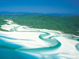 Whitehaven Beach - Mackay Tourism 0