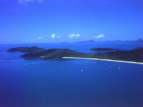 Whitehaven Beach - Mackay Tourism 3