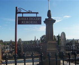 Ballarat General Cemeteries - Mackay Tourism 2