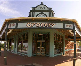 Up-To-Date Store Cultural And Learning Precinct - Mackay Tourism 0
