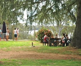 Lake Moodemere Estate - Mackay Tourism 3