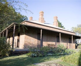 Lake View House - Mackay Tourism 0