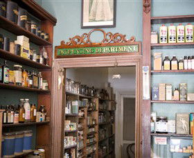 Dow's Pharmacy - Mackay Tourism 2