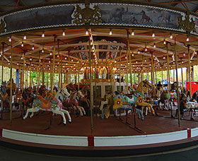 Merry-Go-Round - Mackay Tourism 0