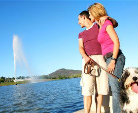 Captain James Cook Memorial - Mackay Tourism 1
