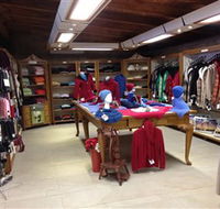 Australian Alpaca Barn - Pokolbin - Mackay Tourism