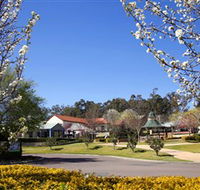 Hunter Valley Gardens Shopping Village - Mackay Tourism