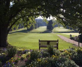 Moss Vale Golf Club - Mackay Tourism 1