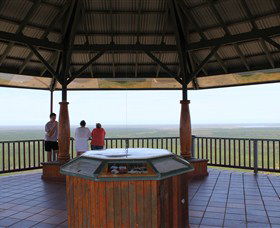 Wild Horse Mountain Lookout - Mackay Tourism 3