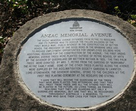 Anzac Memorial Avenue, Redcliffe - Mackay Tourism 0