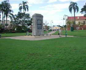 Sandgate War Memorial Park - Mackay Tourism 2