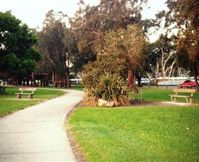 The Entrance Coast To Lake Walk - Mackay Tourism 2