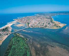 The Entrance Beach - Mackay Tourism 0