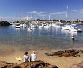 Belmore Basin - Mackay Tourism 0
