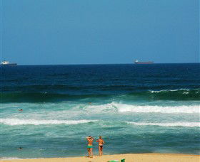 Merewether Beach - Mackay Tourism 0