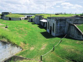Fort Lytton - Mackay Tourism 0
