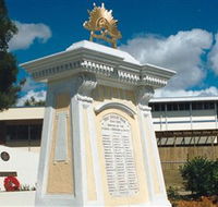 Beenleigh War Memorial - Mackay Tourism