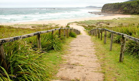 Pretty Beach To Durras Mountain Walking Track - Mackay Tourism 0