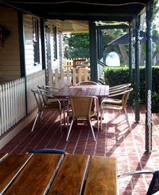 The Famous Tinonee Cafe And Gift Shop - Mackay Tourism 2