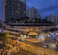 Piazza Surfers Paradise - Mackay Tourism