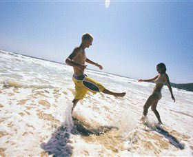 Evans Head Beach - Mackay Tourism 2