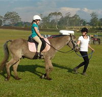 Port Macquarie Horse Riding Centre - Mackay Tourism