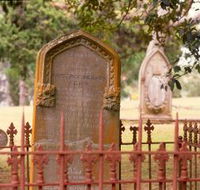 Kooloonbung Creek Nature Reserve and Historic Cemetery - Mackay Tourism