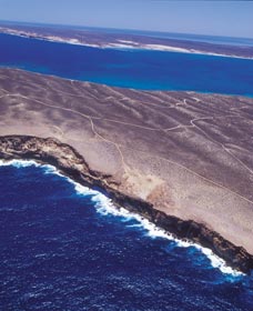 Zuytdorp Cliffs - Mackay Tourism 1