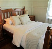 McLennans Lane River Retreat - Mackay Tourism