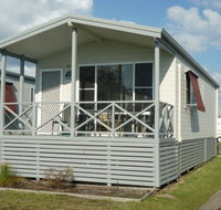 Belmont Pines Lakeside Holiday Park - Mackay Tourism