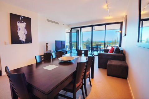Ultra Broadbeach - Mackay Tourism 7