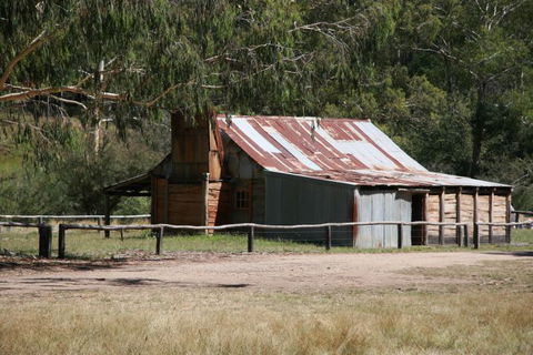 Australis 4WD Adventures - Mackay Tourism 2