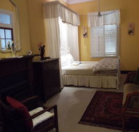Guy House Bed and Breakfast - Mackay Tourism